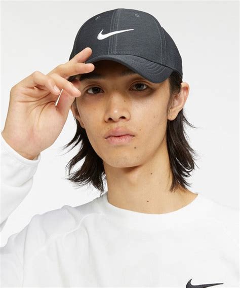 Cappellino Nike; con visiera (2024) .